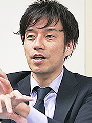 黒木 哲史