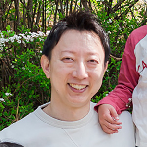 玉岡 広志 氏