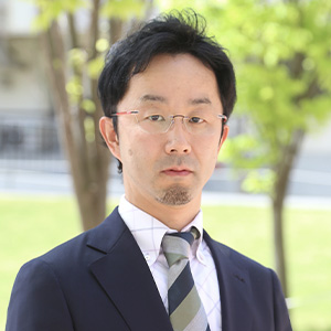 牛田 誠 氏